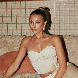 Elegant Beige Lace-Trimmed Strapless Top